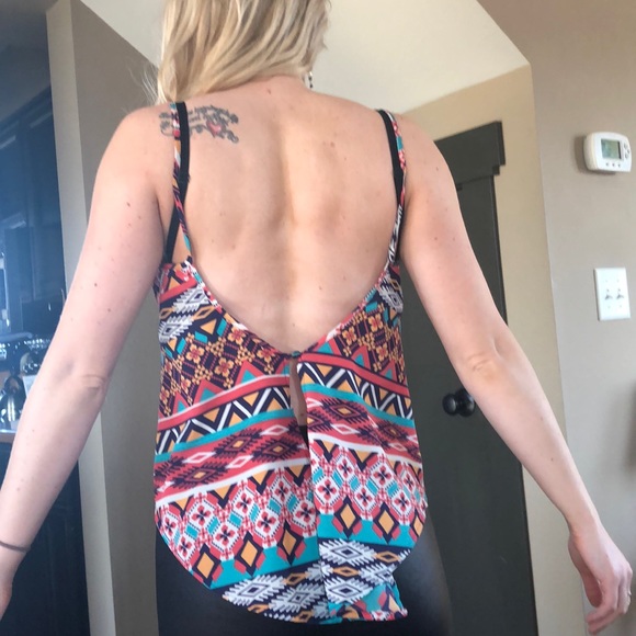 Open Back Top - Picture 6 of 7